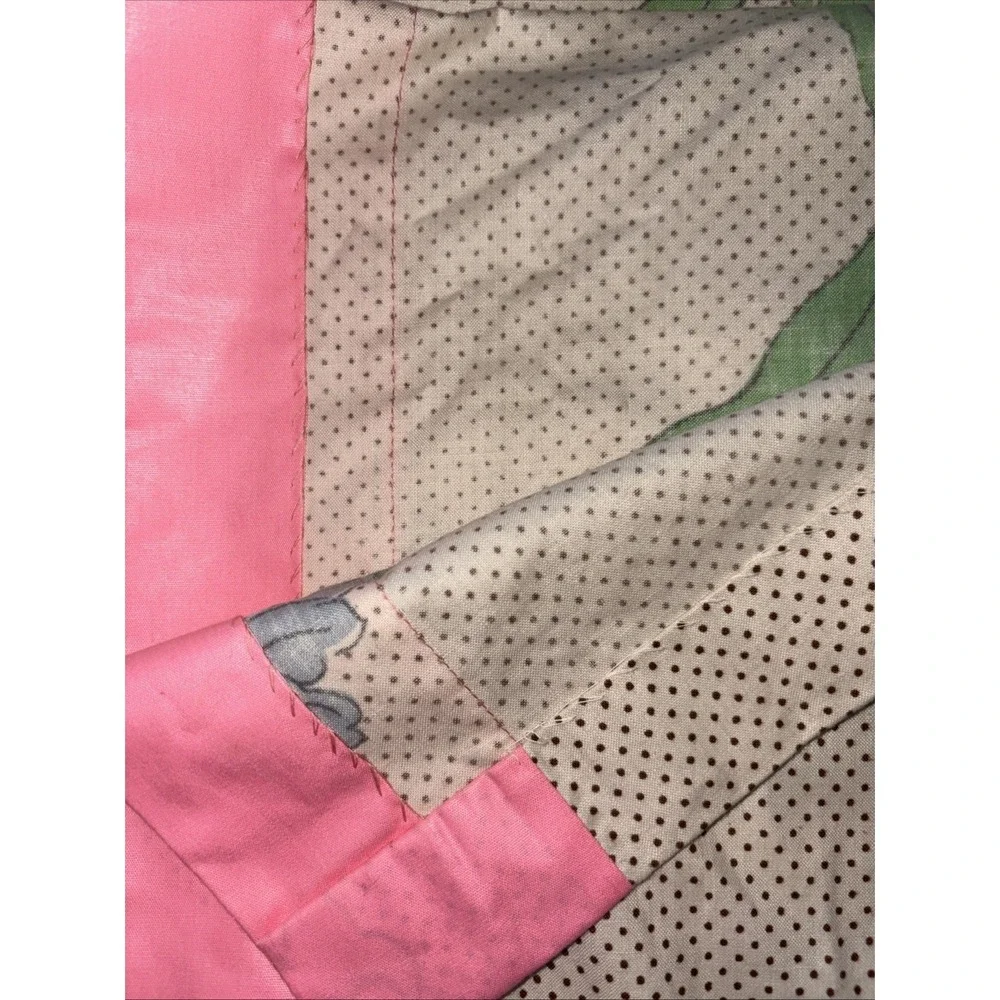 VTG Bedspread Light Weight Pink White‎ floral Hand sewn cotton Blanket  84x92